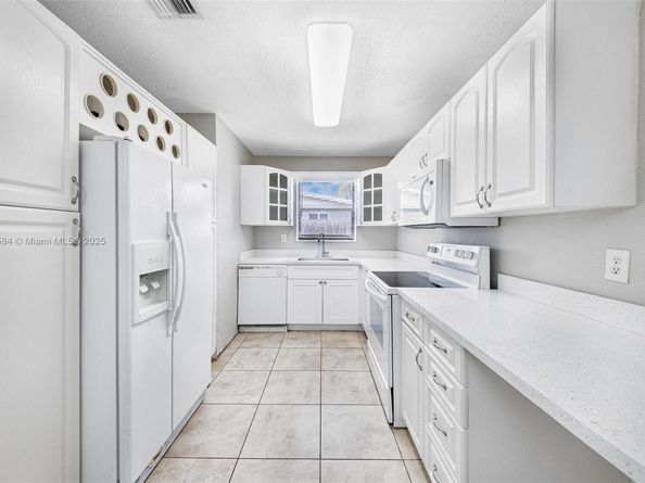 4138 NW 12th Ter, Oakland Park FL 33309