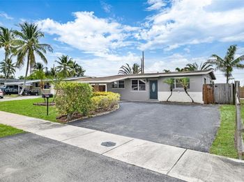 4138 NW 12th Ter