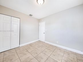 4138 NW 12th Ter, Oakland Park FL 33309