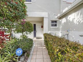 12665 NW 11th Ct, Sunrise FL 33323