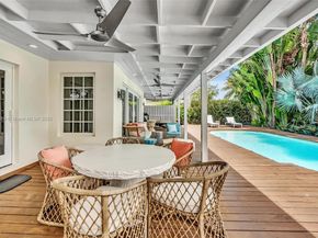 924 Belle Meade Island Dr, Miami FL 33138