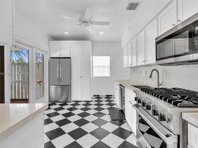 924 Belle Meade Island Dr, Miami FL 33138