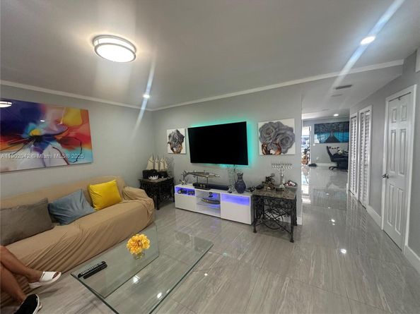 3666 NE 167th St 30, North Miami Beach FL 33160