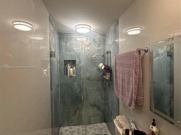 3666 NE 167th St 30, North Miami Beach FL 33160