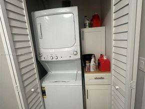 3666 NE 167th St 30, North Miami Beach FL 33160