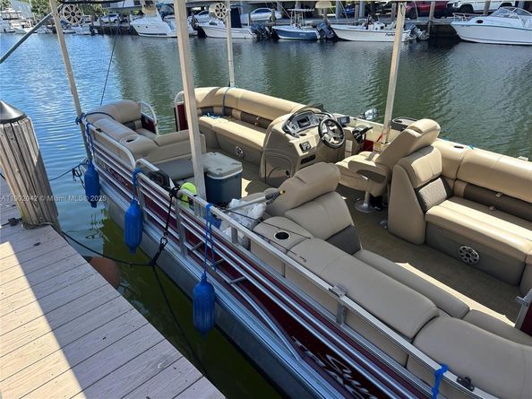 3666 NE 167th St 30, North Miami Beach FL 33160