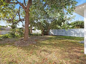 70 NE 186th Ter, Miami FL 33179