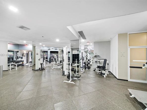 1581 Brickell Ave 2104, Miami FL 33129