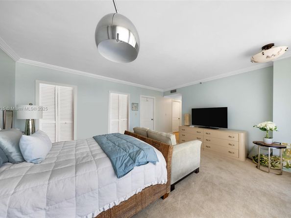 1581 Brickell Ave 2104, Miami FL 33129