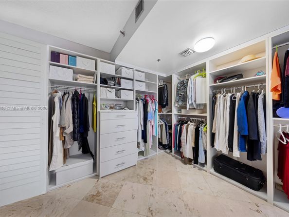 1581 Brickell Ave 2104, Miami FL 33129