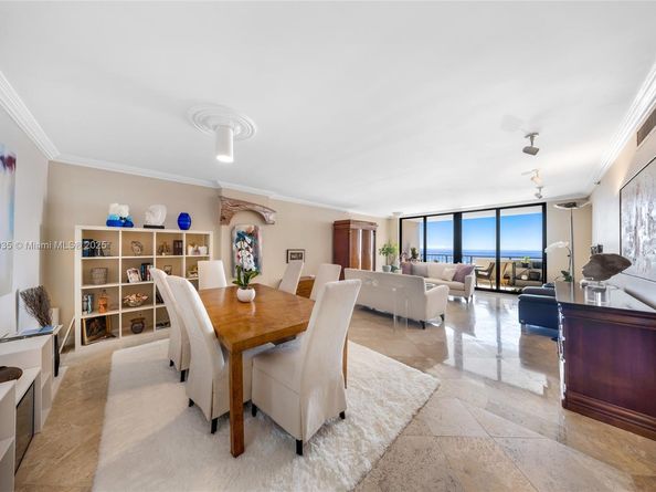 1581 Brickell Ave 2104, Miami FL 33129