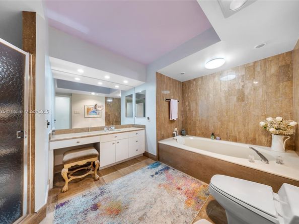 1581 Brickell Ave 2104, Miami FL 33129