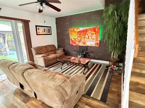 2271 NW 159th Ave, Pembroke Pines FL 33028