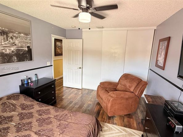2271 NW 159th Ave, Pembroke Pines FL 33028
