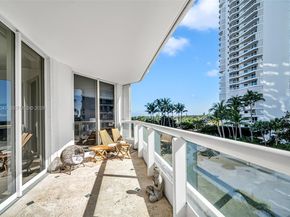 21150 Point Pl 702, Aventura FL 33180