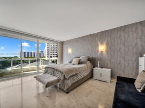 21150 Point Pl 702, Aventura FL 33180