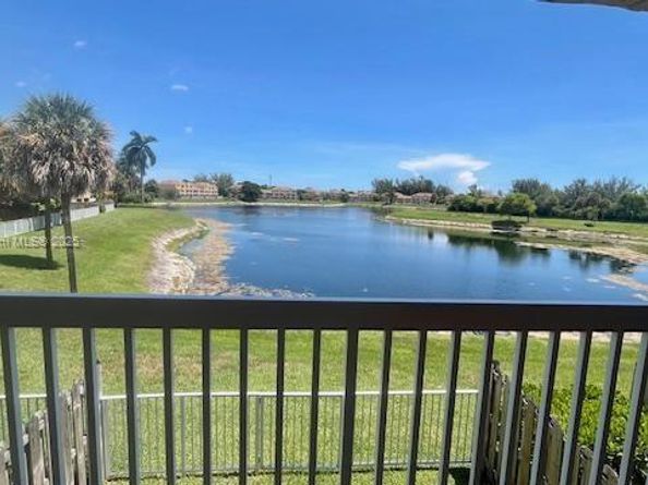 5200 NW 31st Ave 62, Fort Lauderdale FL 33309