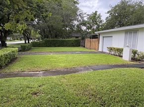 8285 SW 104th St, Miami FL 33156