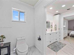 3502 W 72nd St, Hialeah FL 33018