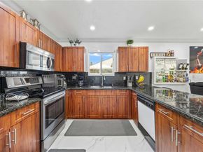 3502 W 72nd St, Hialeah FL 33018