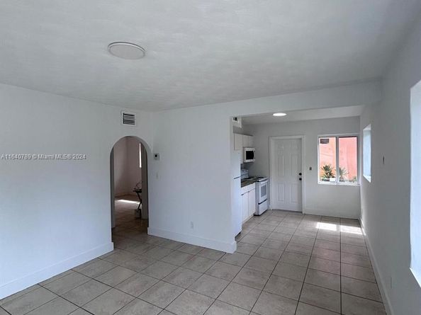 1128 NW 76th St, Miami FL 33150