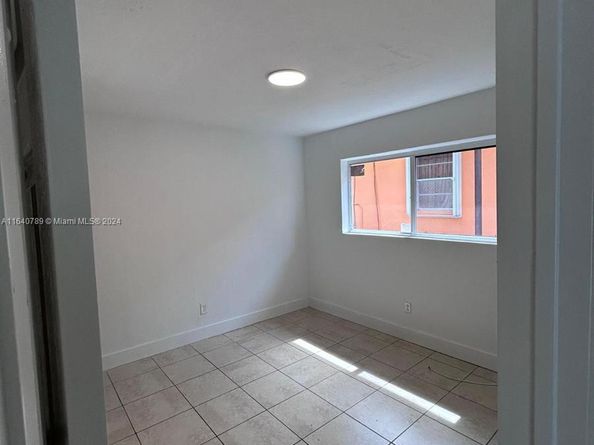 1128 NW 76th St, Miami FL 33150