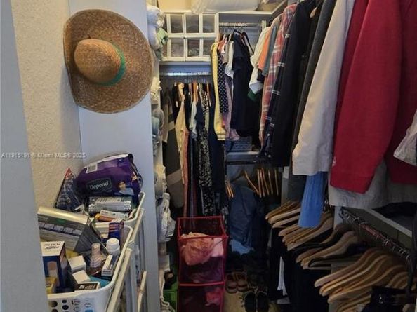 7950 NW 20th St, Pembroke Pines FL 33024