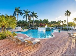 7950 NW 20th St, Pembroke Pines FL 33024