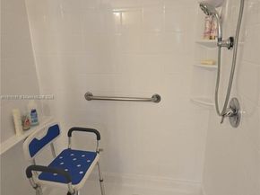 7950 NW 20th St, Pembroke Pines FL 33024