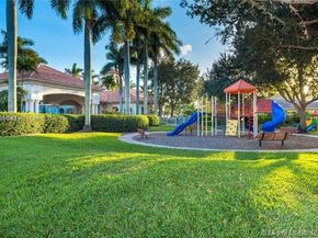 7950 NW 20th St, Pembroke Pines FL 33024