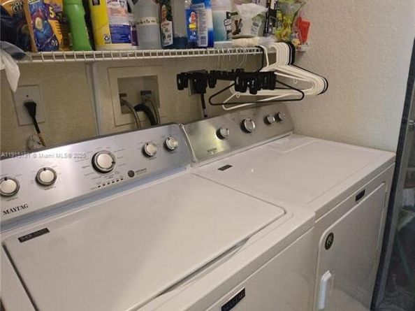 7950 NW 20th St, Pembroke Pines FL 33024