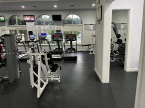 7950 NW 20th St, Pembroke Pines FL 33024