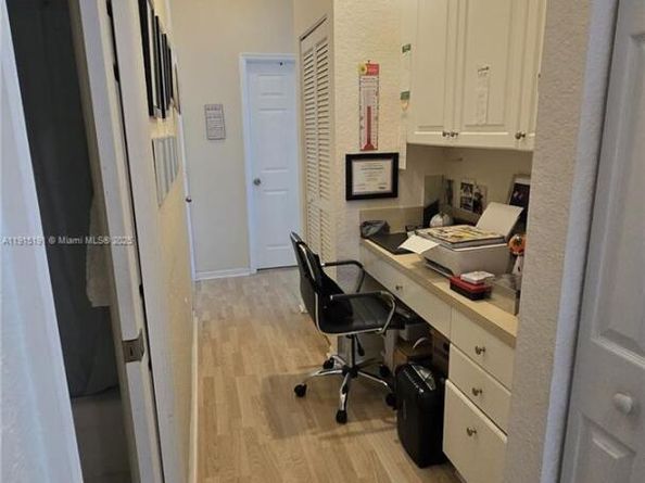 7950 NW 20th St, Pembroke Pines FL 33024