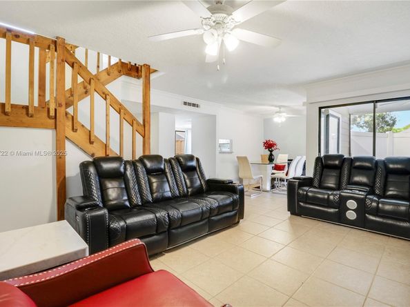 301 Lakewood Drive 8A, Jupiter FL 33458