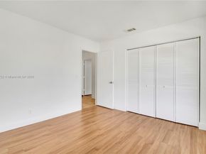 301 Lakewood Drive 8A, Jupiter FL 33458