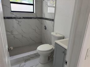 9340 Martinique Dr, Cutler Bay FL 33189