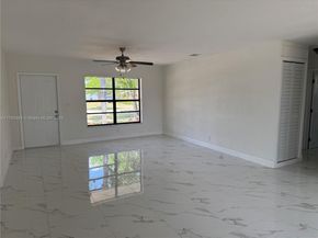 9340 Martinique Dr, Cutler Bay FL 33189