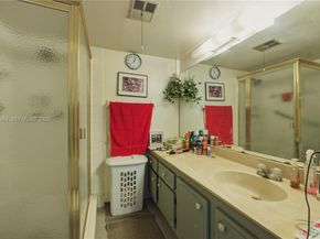 5961 NW 61st Ave 111, Tamarac FL 33319