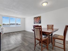 1140 NE 191 24, Miami FL 33179