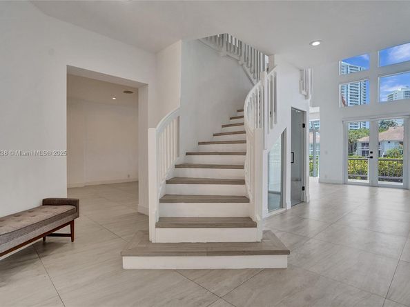 3757 NE 208th Te., Aventura FL 33180