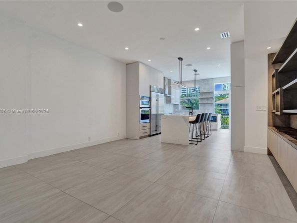 3757 NE 208th Te., Aventura FL 33180