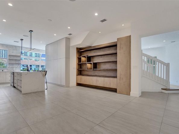 3757 NE 208th Te., Aventura FL 33180