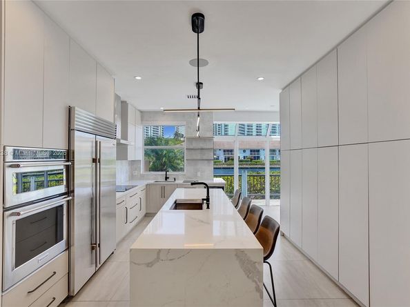 3757 NE 208th Te., Aventura FL 33180