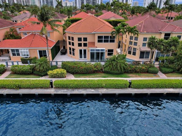 3757 NE 208th Te., Aventura FL 33180