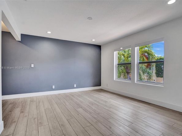 3757 NE 208th Te., Aventura FL 33180