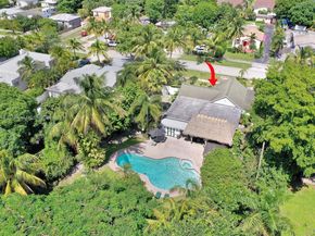 2442 Fillmore St, Hollywood FL 33020