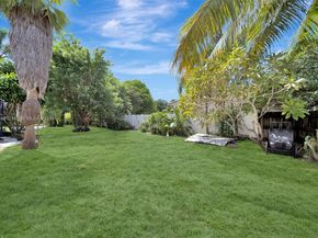 2442 Fillmore St, Hollywood FL 33020