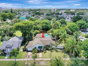 2442 Fillmore St, Hollywood FL 33020