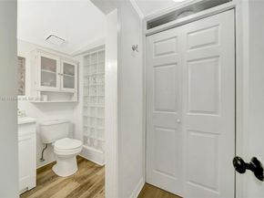 2442 Fillmore St, Hollywood FL 33020