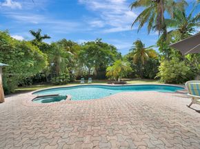 2442 Fillmore St, Hollywood FL 33020